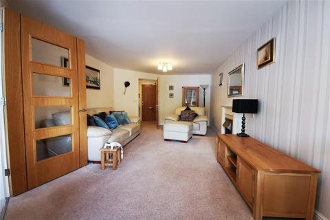 1 bedroom apartment for sale - Foxes Road, Newport, Isle of Wight