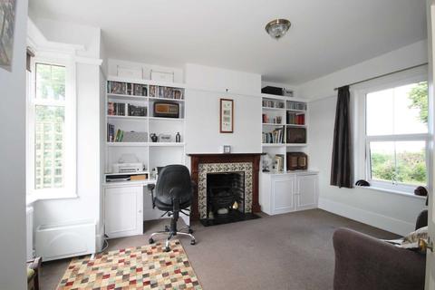 Medlar Cottage Roman Road, Maydensole, Dover, CT15 5HR