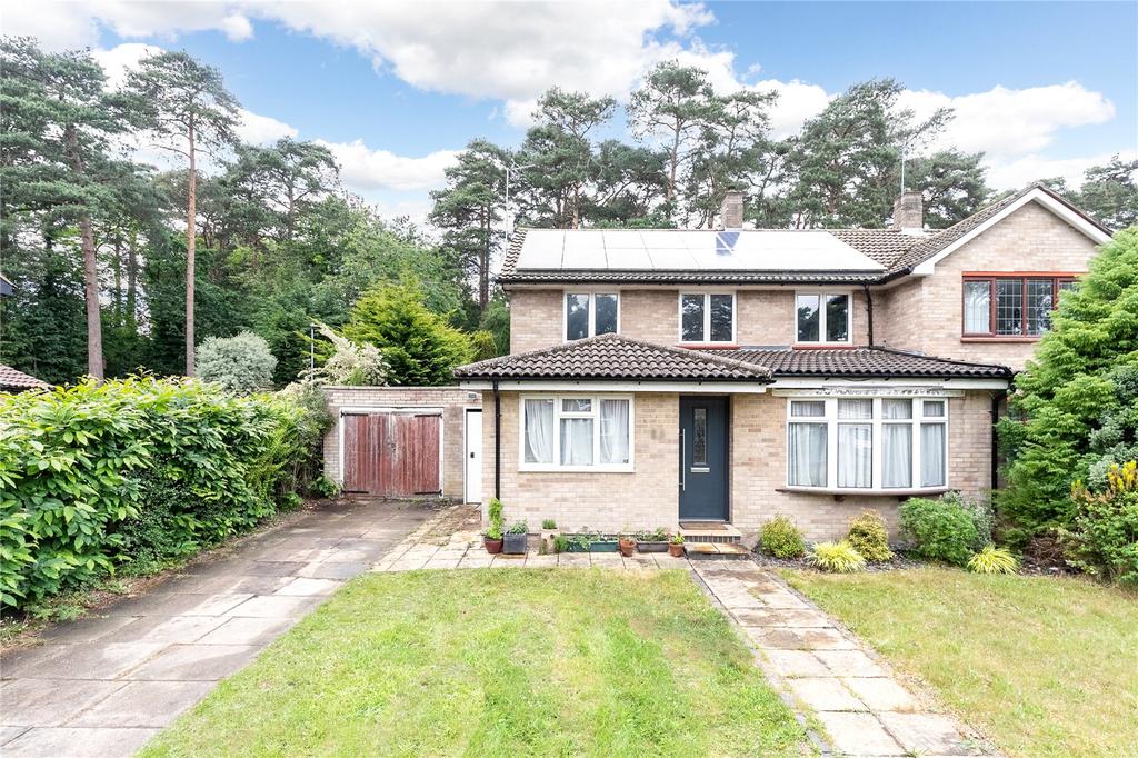 Nightingale Crescent, Bracknell, Berkshire, RG12 4 bed semidetached