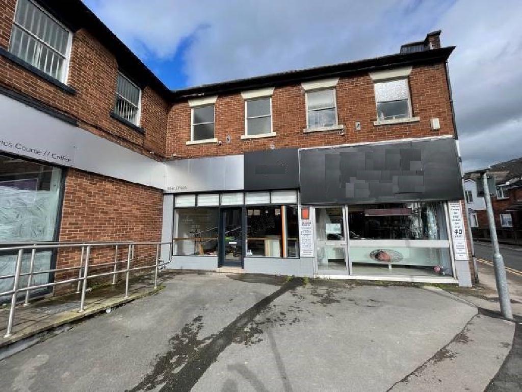 Queens Square, Poulton Le Fylde, FY6 7BW Shop £708 pcm (£163 pw)