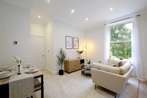 2 bedroom penthouse for sale - Flat 8, Loudwater, High Wycombe, HP10