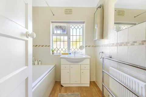 58 Claygate Lane, Esher, KT10 0BJ