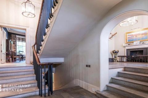 32 Old Queen Street, London, SW1H 9HP