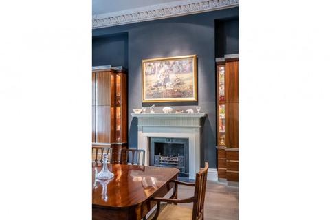 32 Old Queen Street, London, SW1H 9HP