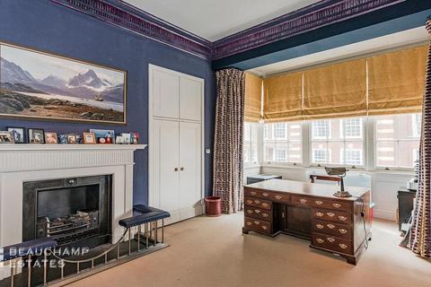 32 Old Queen Street, London, SW1H 9HP