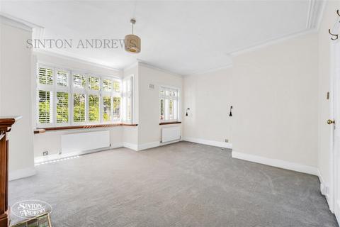 undefined, Northfields Avenue, Ealing, W13