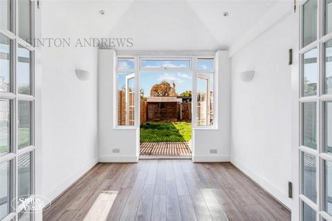 undefined, Northfields Avenue, Ealing, W13