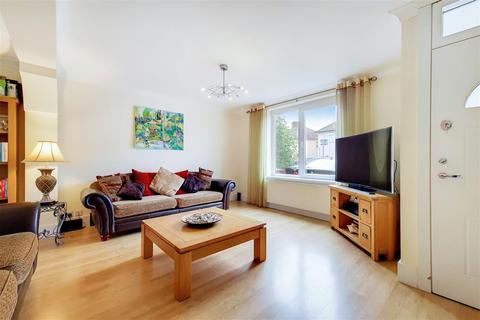 49 Rosedale Road, Dagenham, RM9 4DP