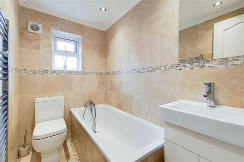 49 Rosedale Road, Dagenham, RM9 4DP
