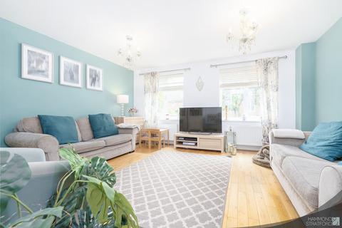 5 Camelia Close, Hethersett, Norwich, NR9 3FL