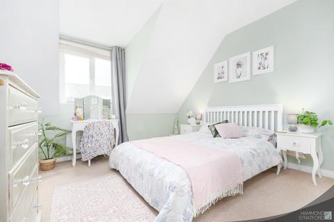 5 Camelia Close, Hethersett, Norwich, NR9 3FL