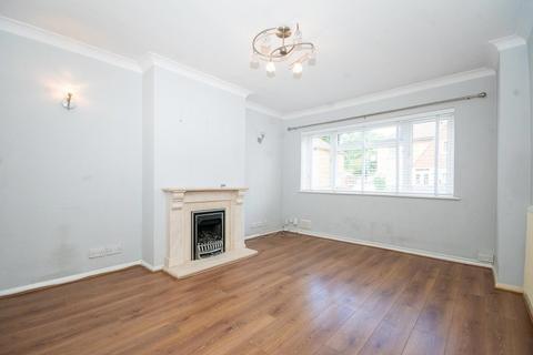 22 Willow Tree Close, Uxbridge, UB10 8RD