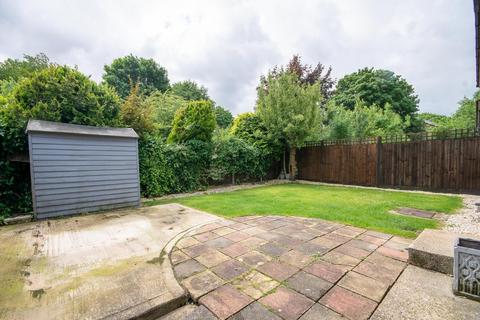 22 Willow Tree Close, Uxbridge, UB10 8RD
