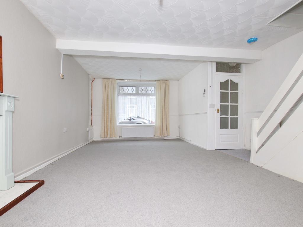 Court Street, Tonypandy, CF40 2RQ 3 bed terraced house for sale £115,000