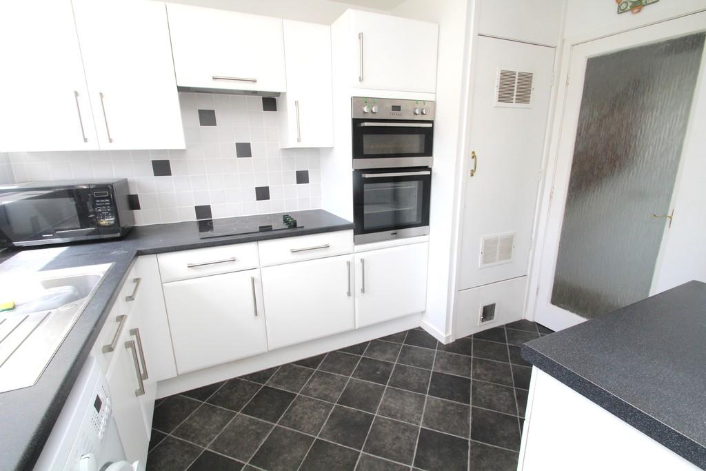 Reef Close, Littlehampton 4 bed detached house for sale £470,000