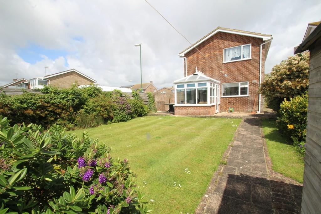 Reef Close, Littlehampton 4 bed detached house £460,000