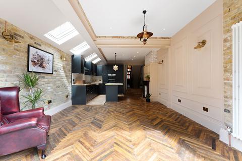 81 Windsor Road, London, E10 5LP