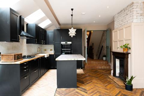 81 Windsor Road, London, E10 5LP