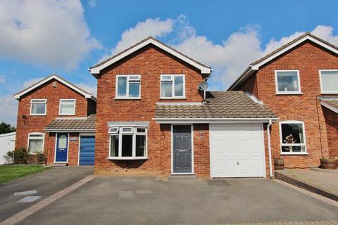 96 Sycamore, Wilnecote, Tamworth, B77 5HF