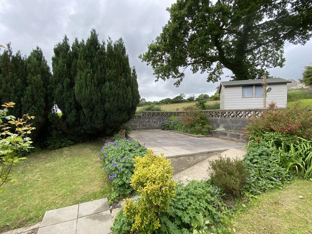 Ffordd Aneurin, Pontyberem 3 bed semidetached house £129,950