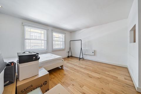 Studio to rent, York Way, Kings Cross, London