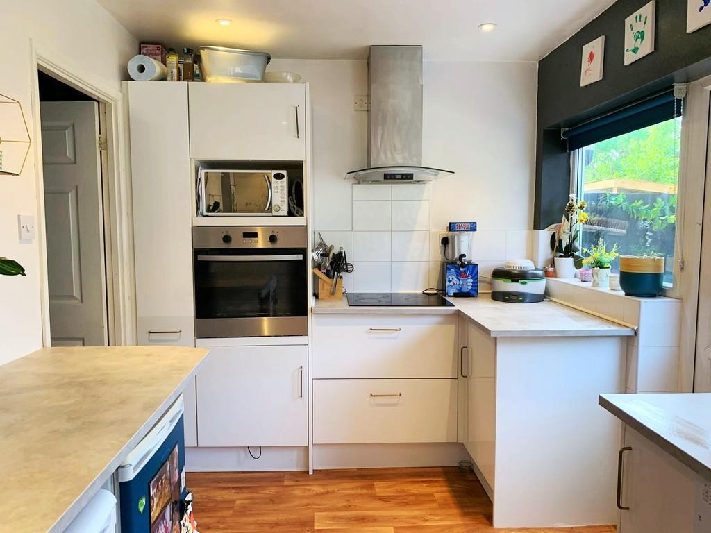 Hill Top Road, Northfield, Birmingham 3 bed semidetached house £250,000