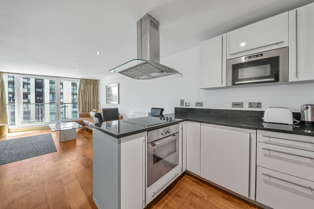 Apartment in London - View 3