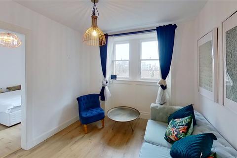 2 bedroom flat to rent, St Peter's Place, Edinburgh, EH3