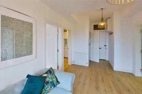 2 bedroom flat to rent, St Peter's Place, Edinburgh, EH3