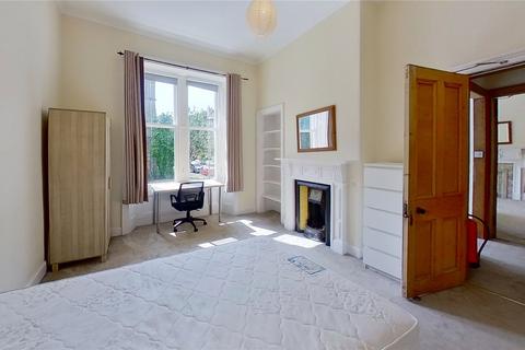 4 bedroom flat to rent, (1f1) Warrender Park Road, Marchmont, Edinburgh, EH9