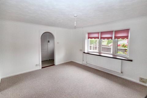 2 bedroom bungalow to rent, McAlpine Crescent, Loose ME15