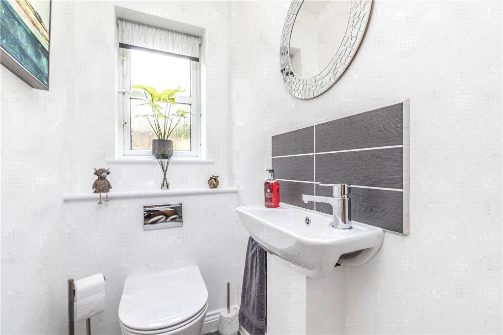 Luxury Cloakroom