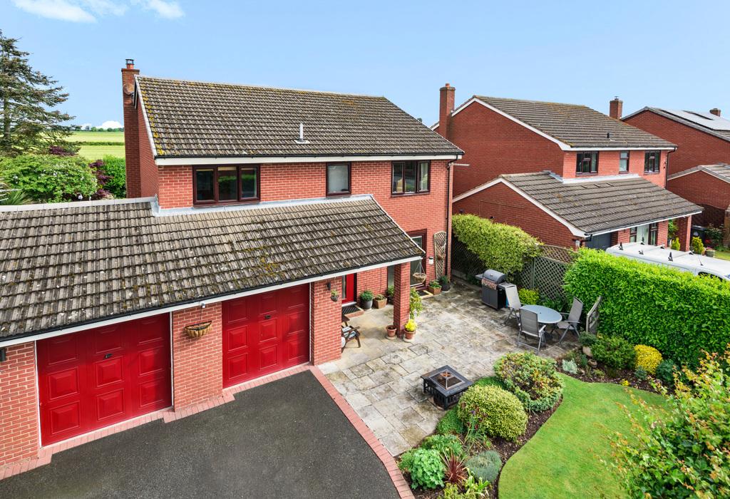 Westfields Close, Baschurch, Shropshire 4 bed detached house £425,000