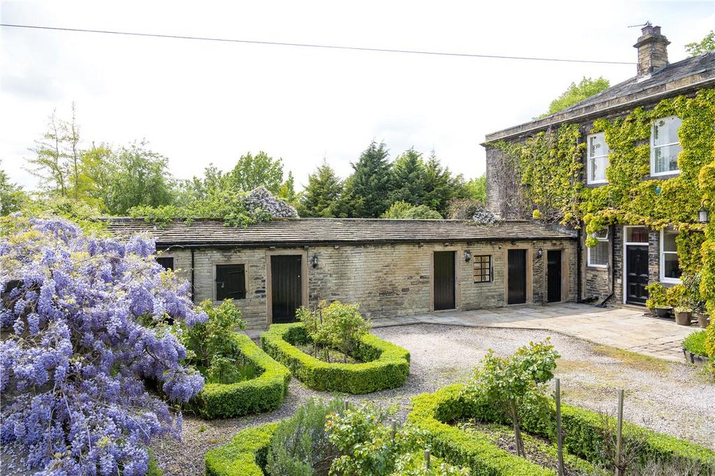 Spen Hall, Spen Lane, Gomersal, West Yorkshire, BD19 9 bed detached