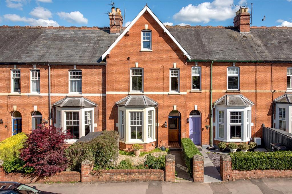 French Weir Avenue, Taunton... 4 bed terraced house £450,000