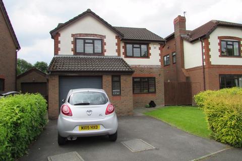 4 bedroom detached house to rent, Buckley Chase Milnrow.