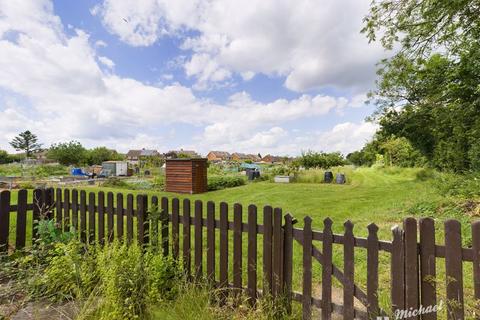 13 Hulbert End, Aylesbury, HP21 9DF