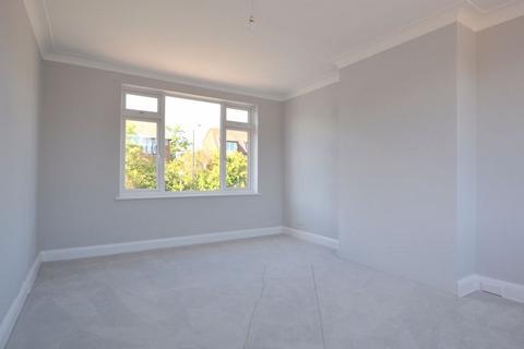 2 bedroom apartment to rent, Uxbridge Road, Hatch End