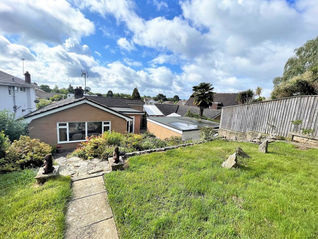 West Way, Broadstone, BH18 3 bed detached bungalow £490,000