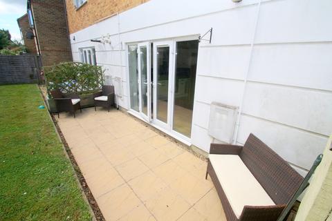 Flat 7, 26 - 30 Napier Road, Ashford, TW15 1DA