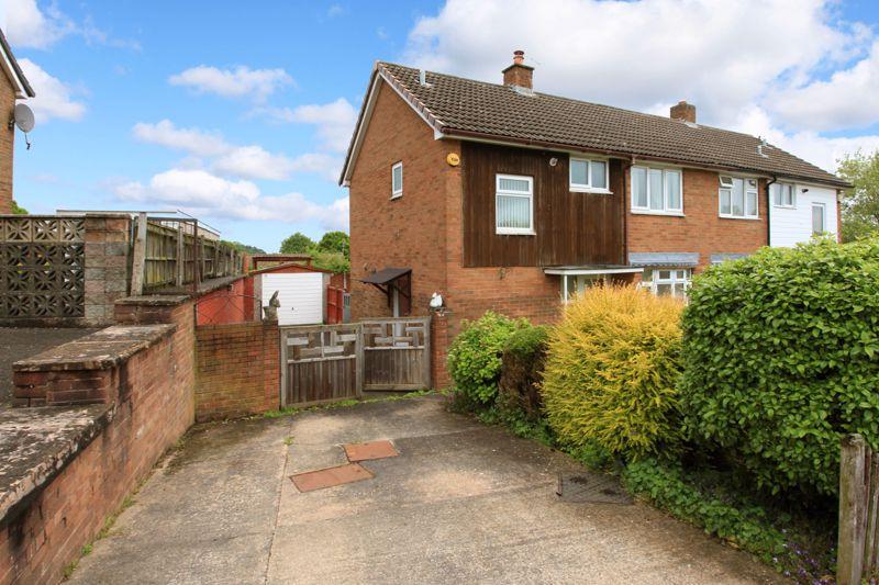 13 Matlock Avenue Dawley TF4 2DH 3 bed semidetached house £170,000