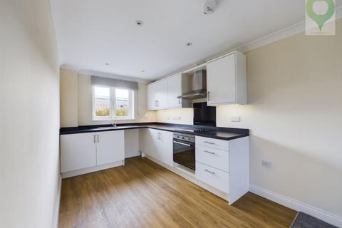 2 bedroom apartment to rent, Crewkerne