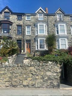 3 bedroom terraced house for sale, 3 Moss Bank, King Edward Street, Barmouth, LL42 1NY