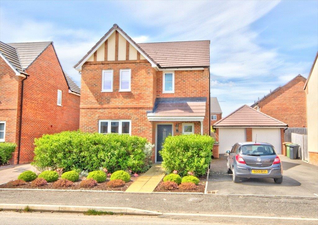 Cartwright Way Evesham 3 bed detached house for sale £340,000