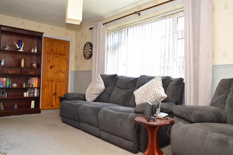 24 Rosary Road, Oldham, OL8 2SW