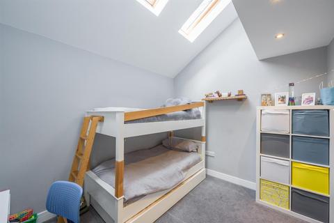 8 Clent View Road, Stourbridge, DY8 3JE