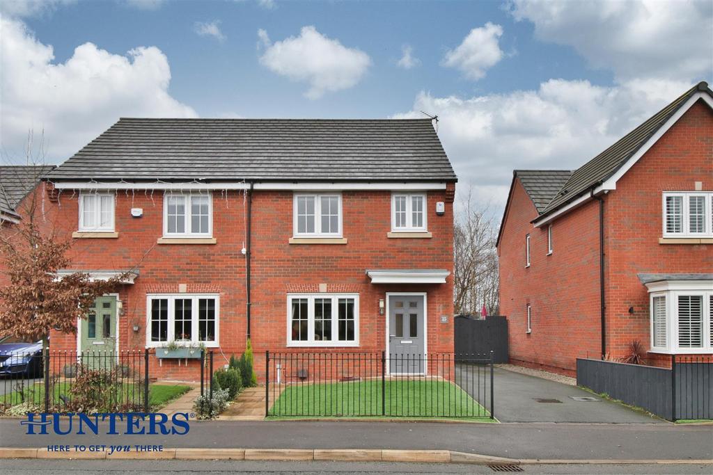 Byron Terrace, Partington Street, Failsworth 3 bed semidetached house