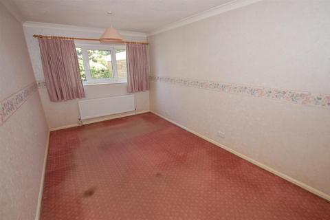 3 Belvedere Close, Kidderminster, DY10 3AT