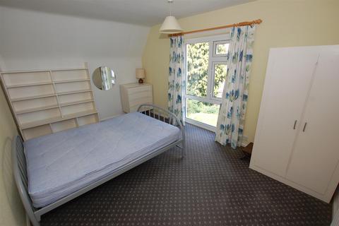 3 Belvedere Close, Kidderminster, DY10 3AT