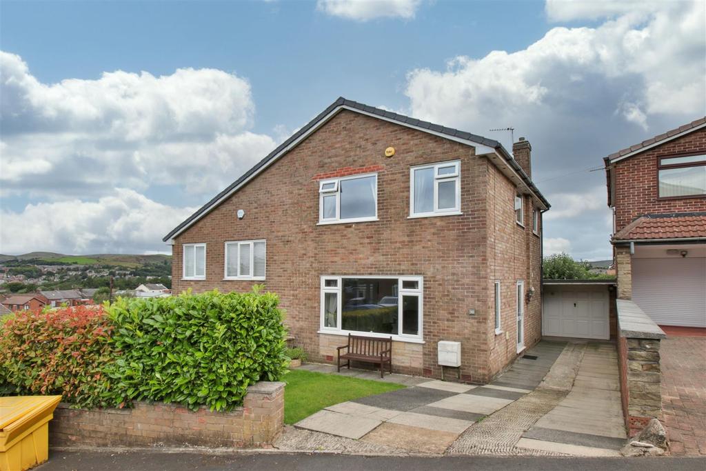 Wordsworth Crescent, Smithy Bridge, Littleborough 3 bed semidetached